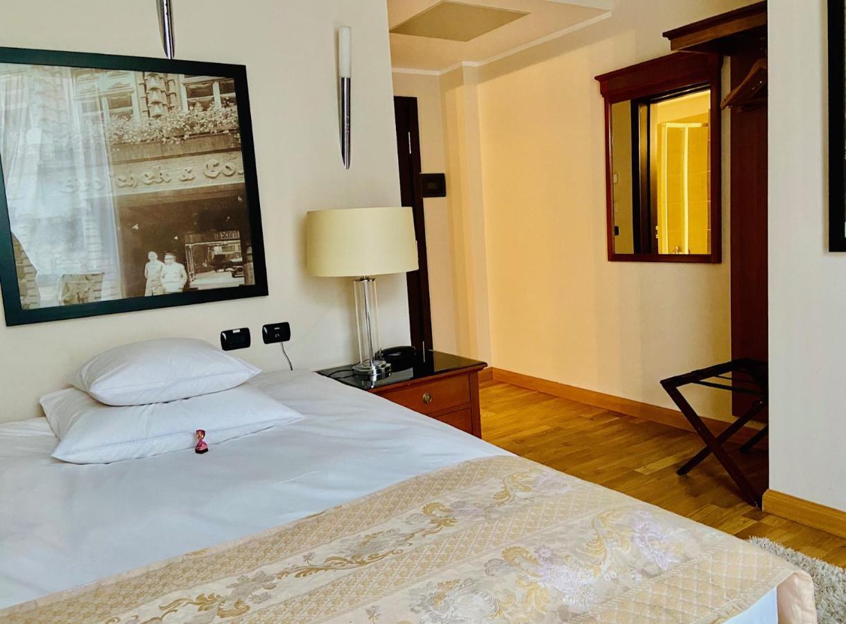 Hotel Paradis كلوج-نابوكا المظهر الخارجي الصورة